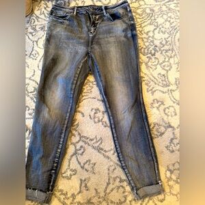 Judy Blue ankle length skinny jeans. Size 15/32. Faded black